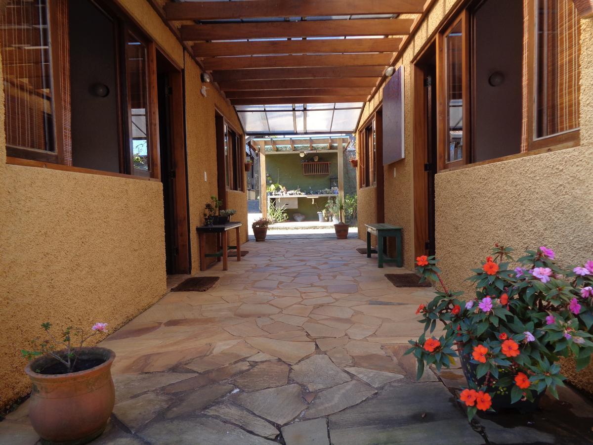 Hospedaria Vila Khepri Gonçalves Exterior foto